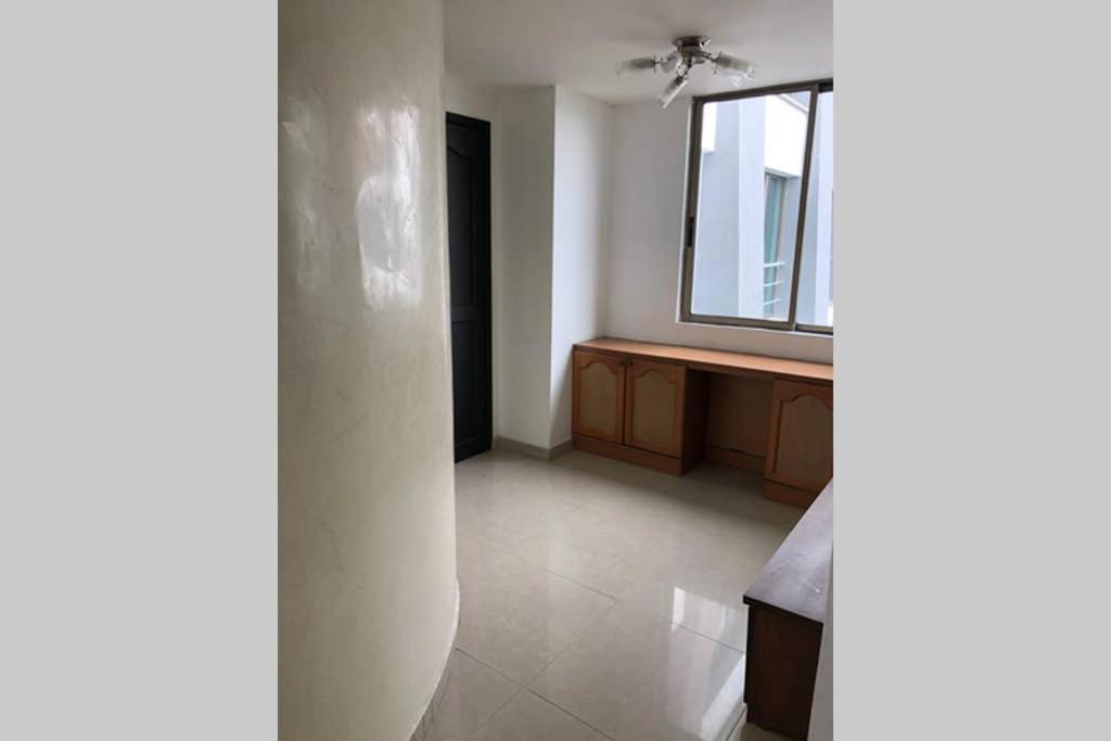 Apartamento Amoblado Con Excelente Ubicacion Pereira Eksteriør bilde