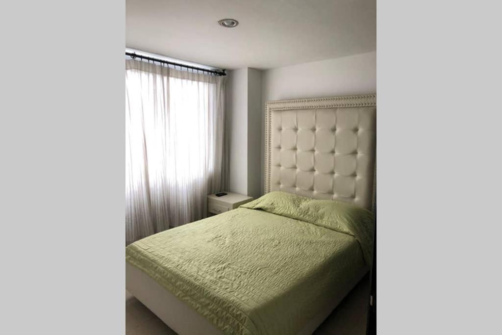 Apartamento Amoblado Con Excelente Ubicacion Pereira Eksteriør bilde
