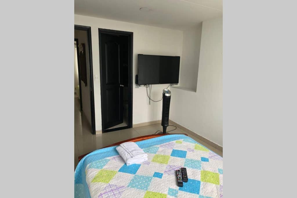 Apartamento Amoblado Con Excelente Ubicacion Pereira Eksteriør bilde