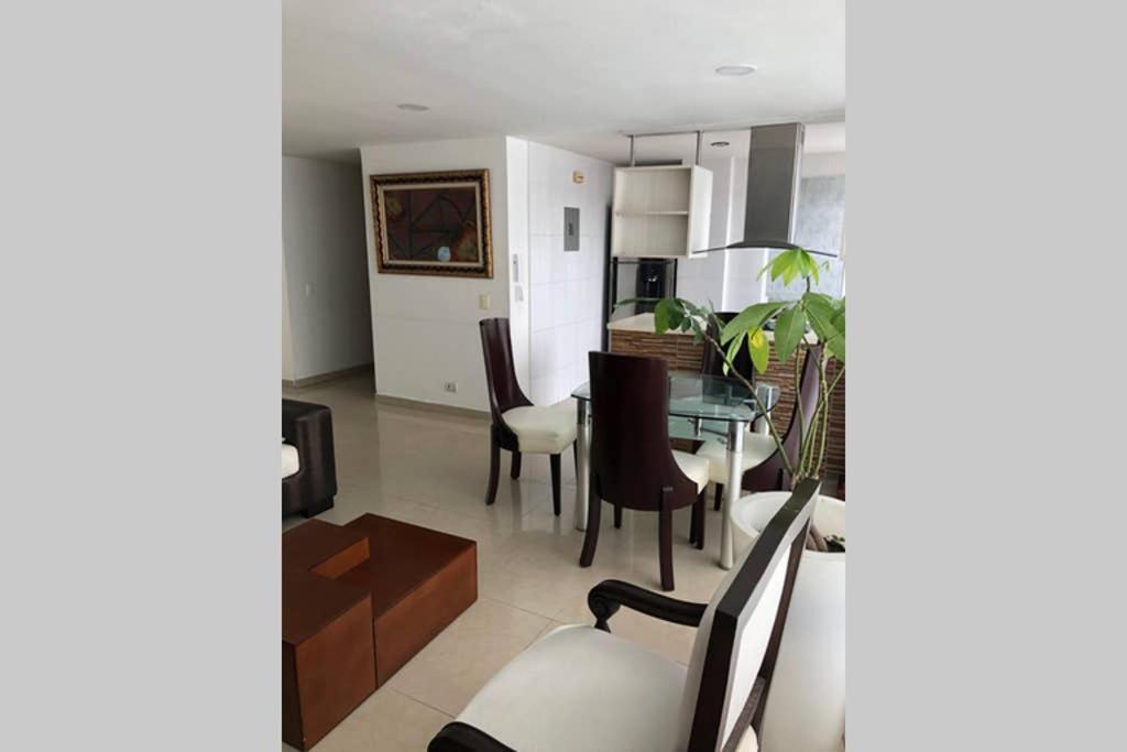 Apartamento Amoblado Con Excelente Ubicacion Pereira Eksteriør bilde